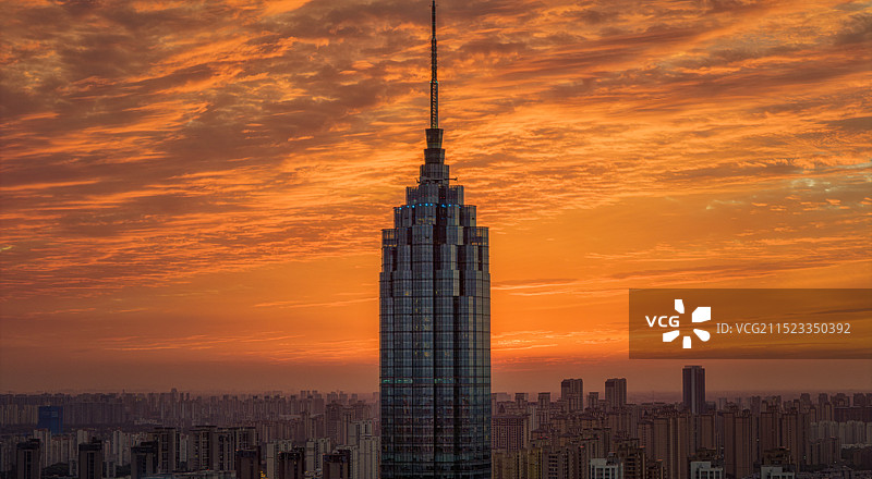 常州新北区日落时分火烧云图片素材