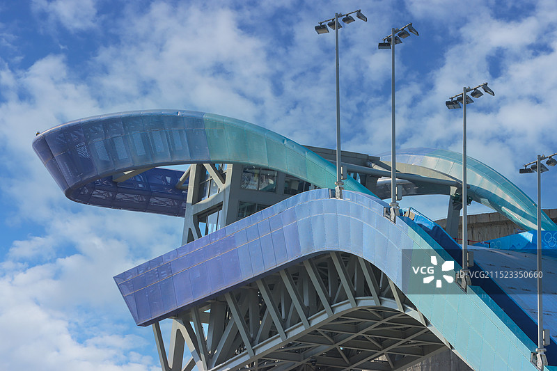 北京首钢园内的冬季奥运会大跳台图片素材