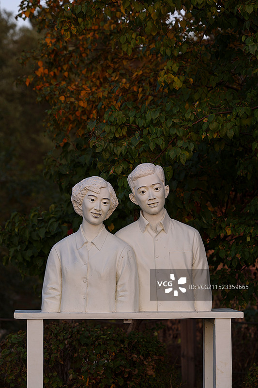 莫子山公园的雕塑图片素材