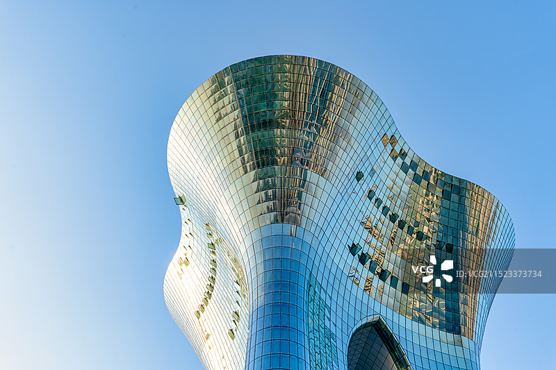 中国新疆乌鲁木齐文化中心建筑图片素材