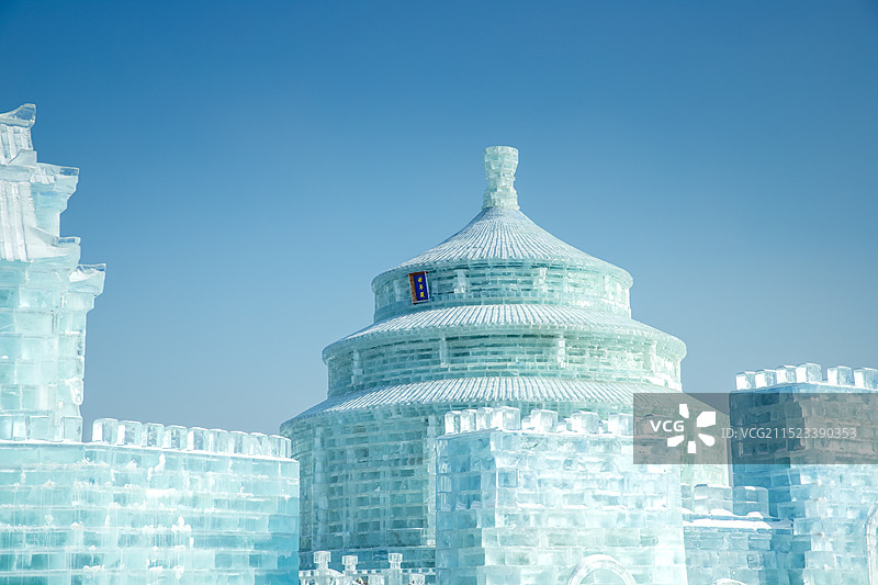 哈尔滨冰雪大世界玄冰祈年殿图片素材
