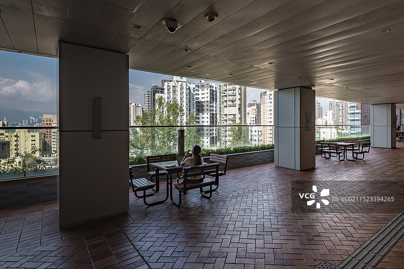 香港大学的教学楼内景图片素材