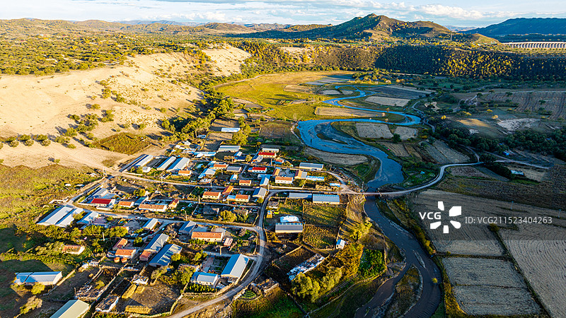 内蒙德勒沁九曲十八弯图片素材