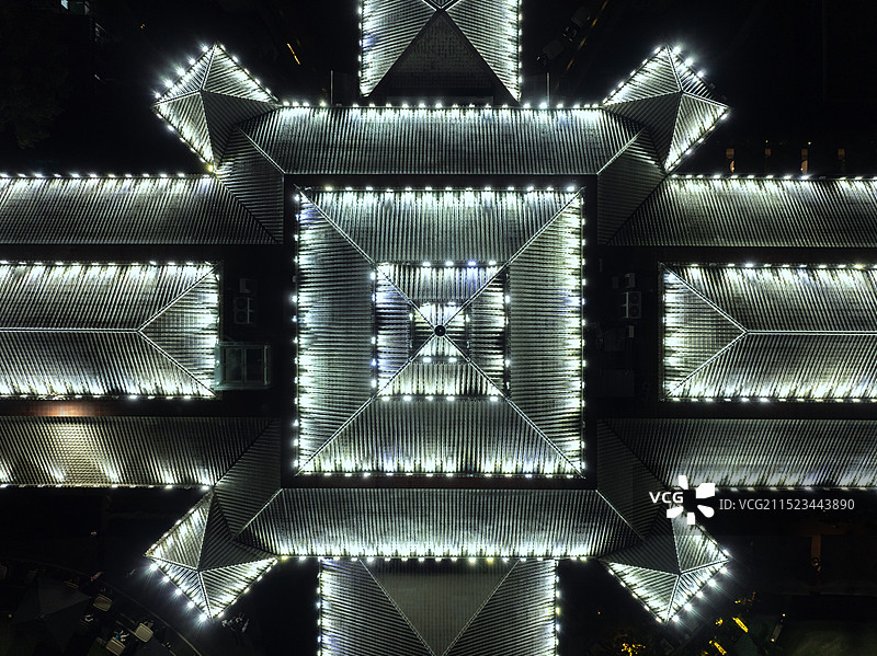    深圳沙河高尔夫球场古建筑夜景图片素材