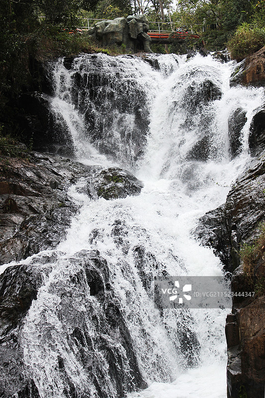 越南大叻达坦拉瀑布景区图片素材
