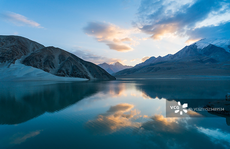 帕米尔高原 白沙湖日出图片素材