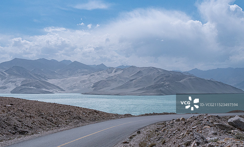 克孜勒苏柯尔克孜阿克陶县白沙山-白沙湖图片素材