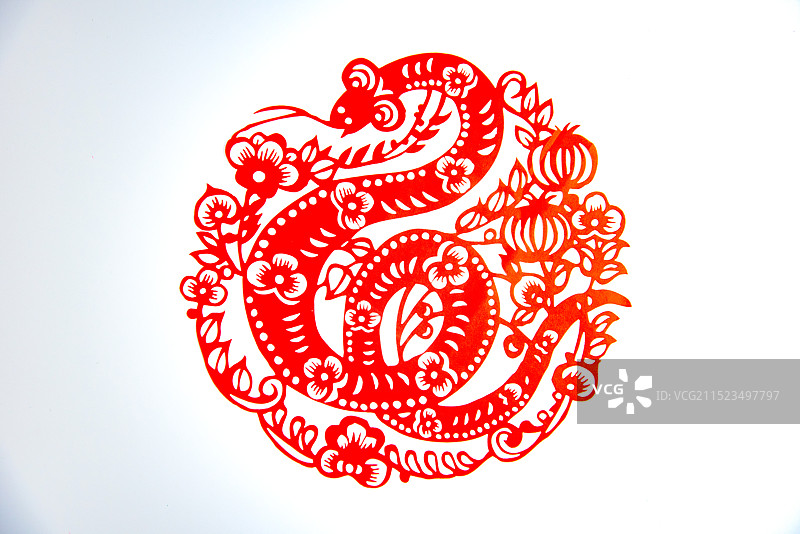 蛇年红色剪纸图片素材