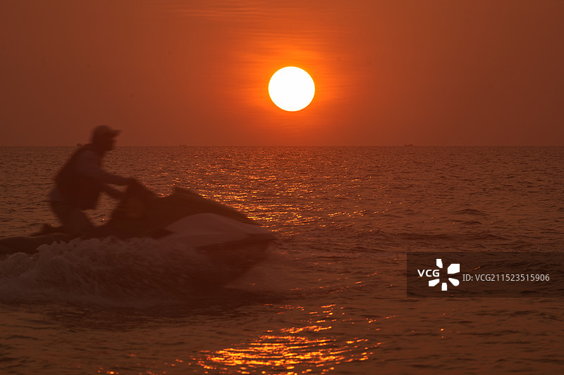 海上落日风光图片素材
