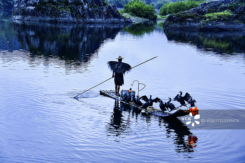 浙江省永嘉县狮子岩楠溪江渔火图片素材