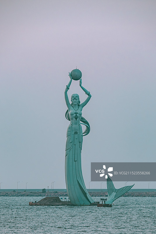 营口鲅鱼圈 鲅鱼公主 海上建筑图片素材