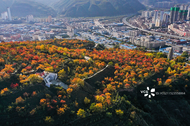 甘肃省白银市会宁县桃花山上秋景风光图片素材