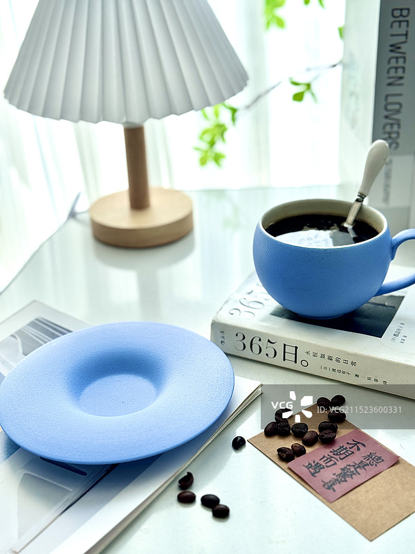 咖啡与书图片素材