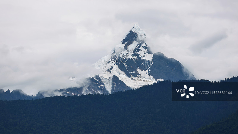 梅里雪山图片素材