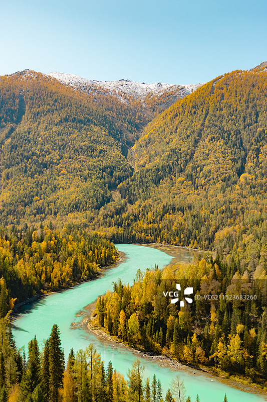 阿勒泰的秋天图片素材