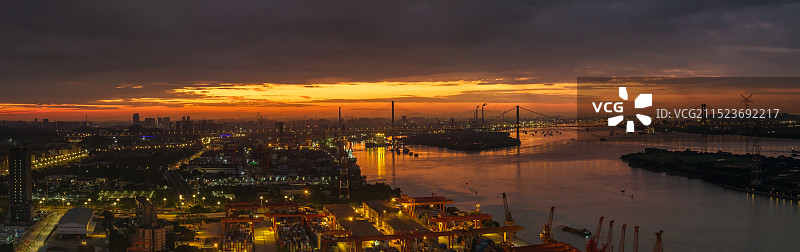 航拍日出前广州黄埔大桥全景图片素材