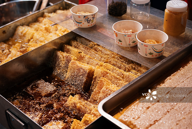 神农架蜂农图片素材