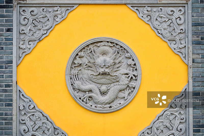 上海崇明寿安寺龙图腾图片素材