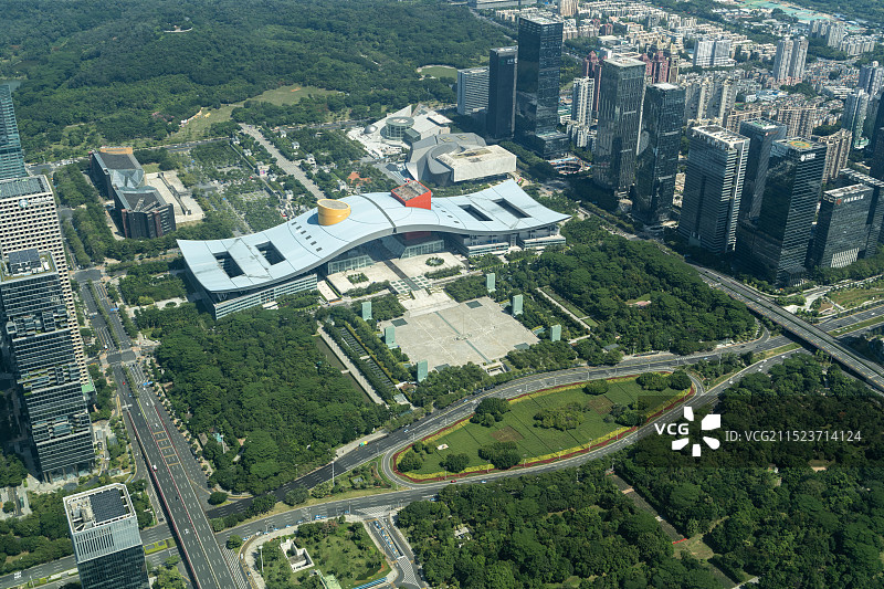 中国广东深圳福田中心区俯瞰市民中心中轴线都市风过图片素材