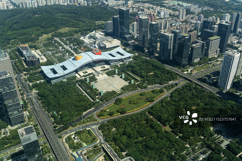 中国广东深圳福田中心区俯瞰市民中心中轴线都市风过图片素材