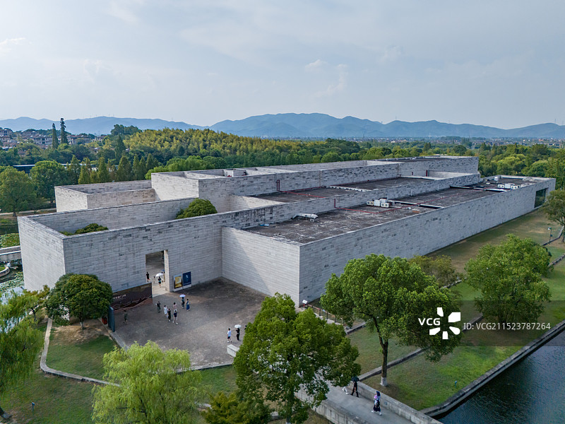 航拍浙江杭州良渚博物院 考古遗址博物馆 良渚文化博物馆 杭州良渚文化村 杭州美丽洲公园图片素材