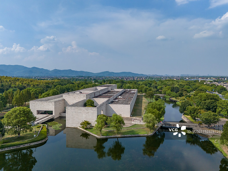 航拍浙江杭州良渚博物院 考古遗址博物馆 良渚文化博物馆 杭州良渚文化村 杭州美丽洲公园图片素材