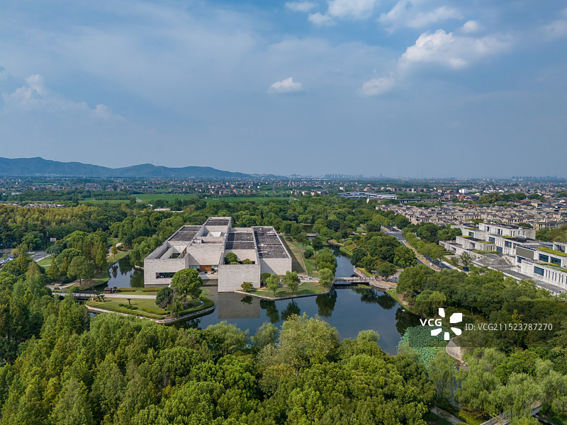 航拍浙江杭州良渚博物院 考古遗址博物馆 良渚文化博物馆 杭州良渚文化村 杭州美丽洲公园图片素材