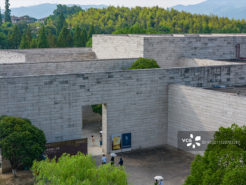 航拍浙江杭州良渚博物院 考古遗址博物馆 良渚文化博物馆 杭州良渚文化村 杭州美丽洲公园图片素材