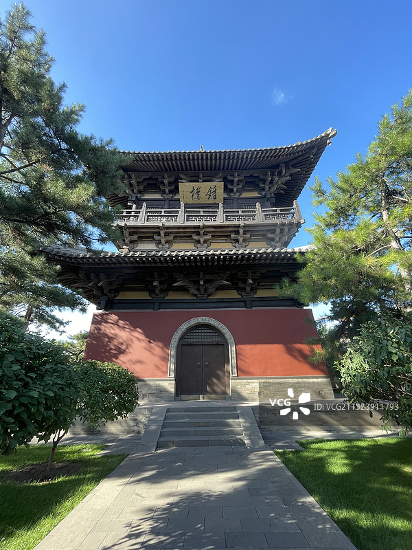 晴天，古城，桥梁、水、夜色、灯光及建筑文化图片素材