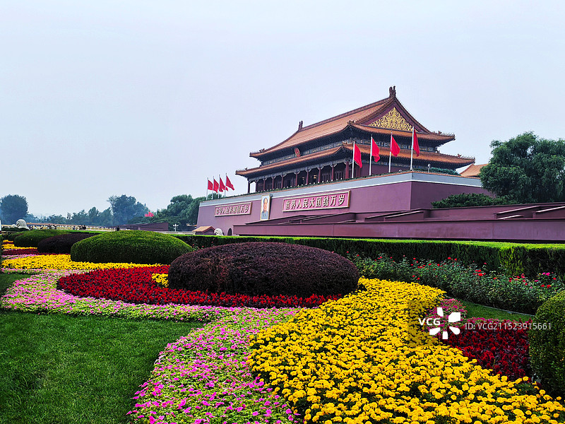 国庆佳节，盛装的天安门图片素材