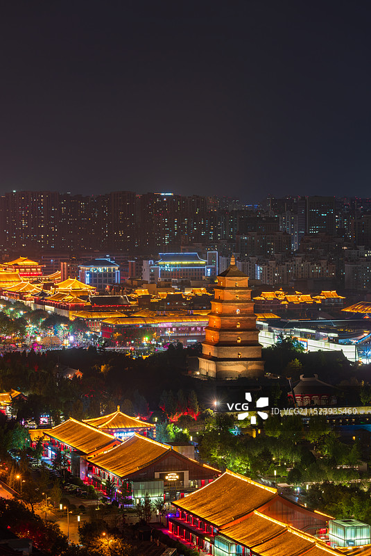 陕西，西安市，雁塔区，大慈恩寺佛塔，唐长安城晋昌坊，第一批全国重点文物保护单位，大雁塔音乐喷泉，夜景图片素材