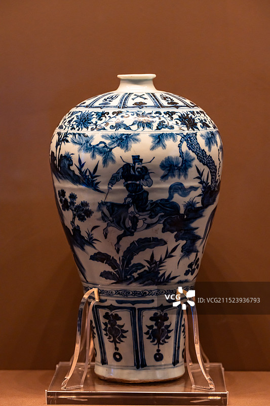 南京博物馆青花萧何月下追韩信图梅瓶图片素材