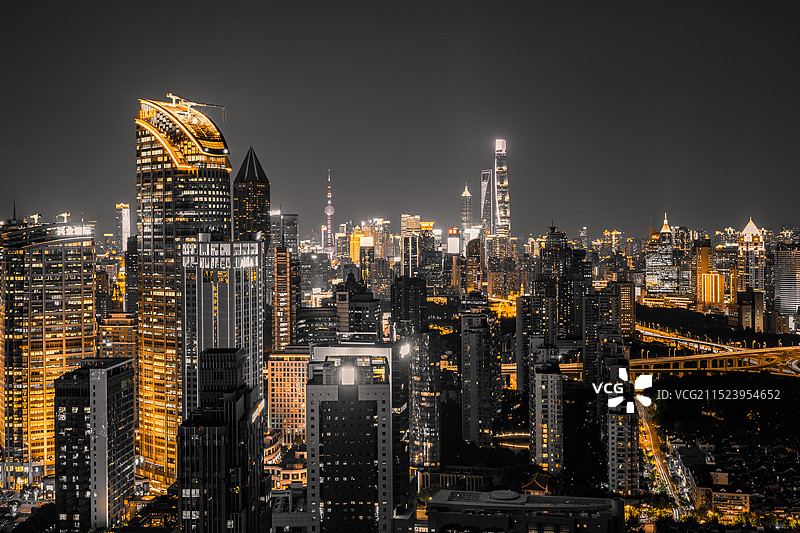 上海三件套夜景风光（高楼视角）图片素材