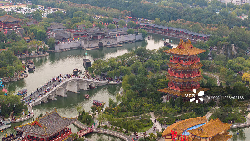 河南开封清明上河园航拍图片素材