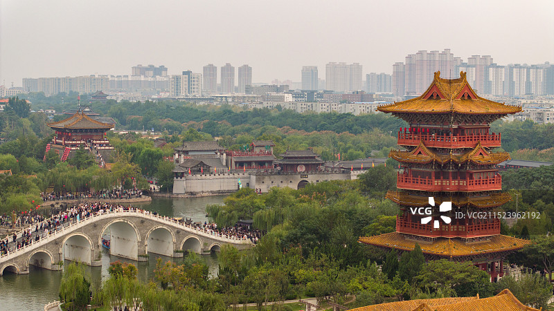 河南开封清明上河园航拍图片素材