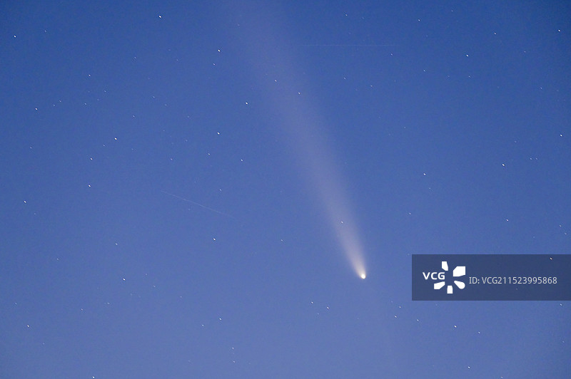 六万年的相遇 紫金山-阿特拉斯彗星图片素材