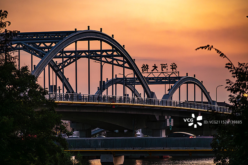 常州·舜山小镇的晚霞图片素材