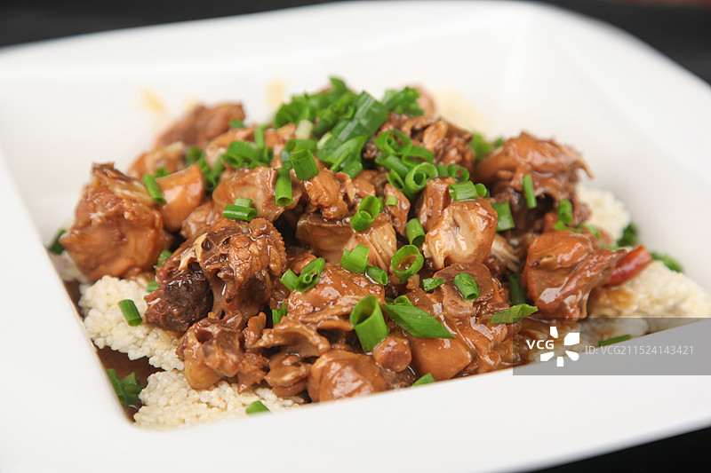 锅巴辣子鸡图片素材