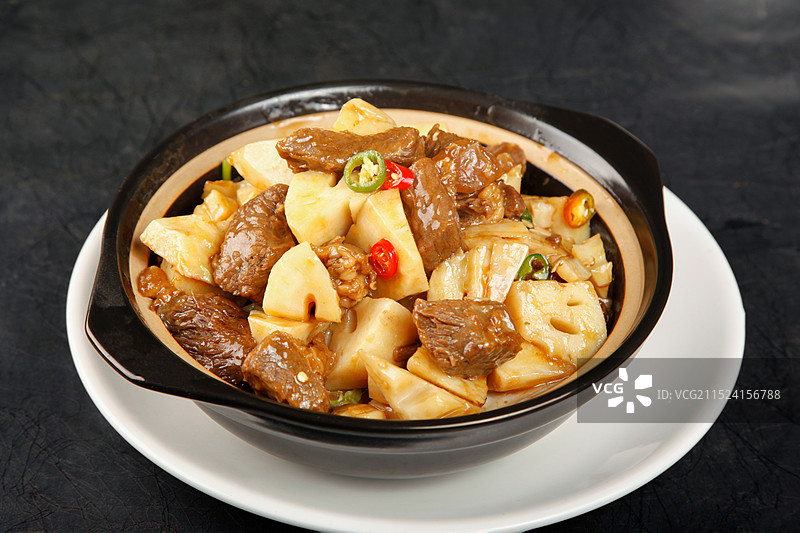 莲藕炖牛肉图片素材