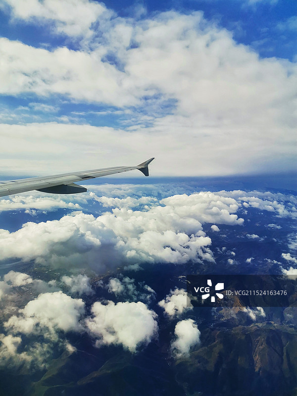 美丽宁静而变幻莫测的天空图片素材