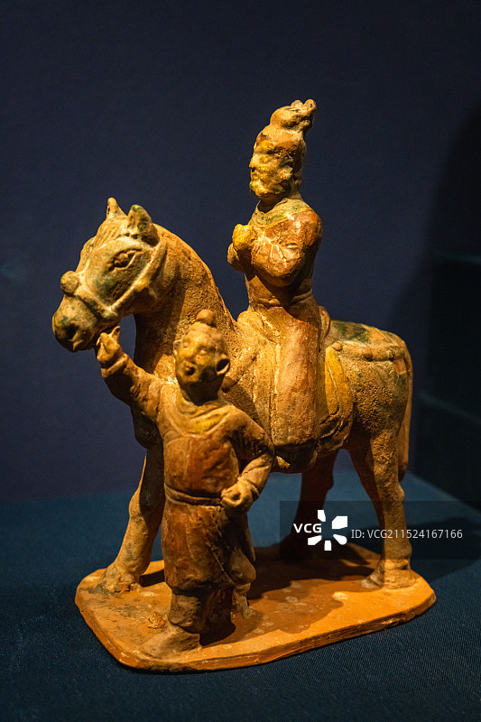 釉陶牵马骑马俑（南宋）陕西历史博物馆藏图片素材