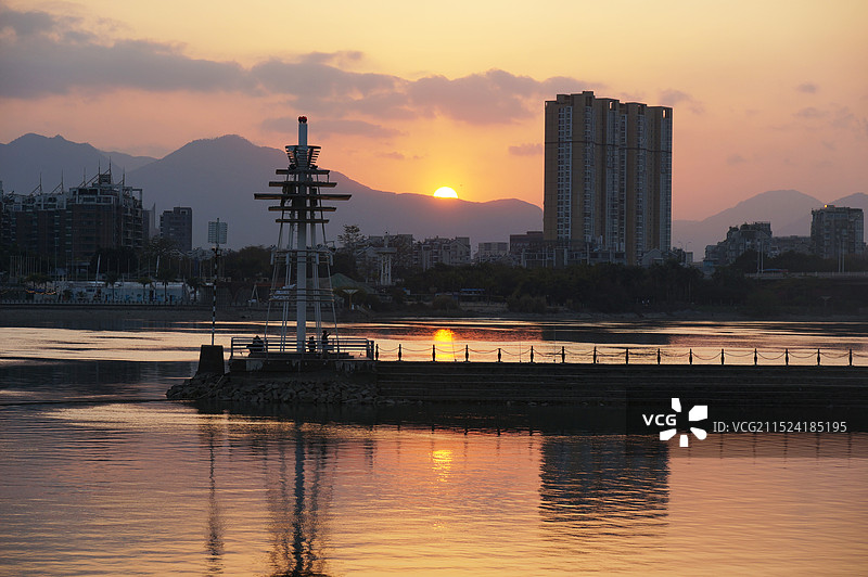 江滨日落图片素材