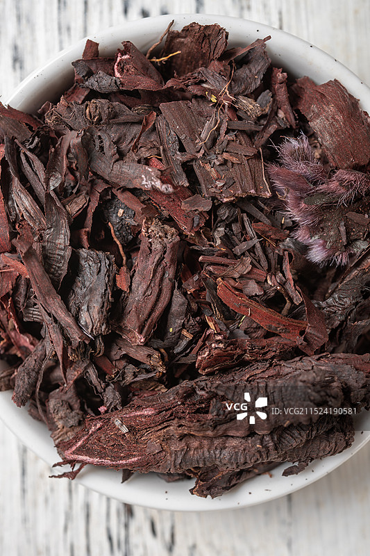 中药新疆紫草顶视图竖直画幅图片素材