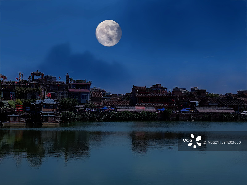 圆月升起的时候，显得格外静谧的岭南水乡图片素材