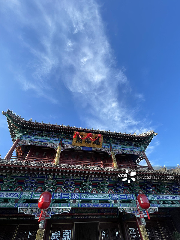 晴天，古城，桥梁、水、夜色、灯光及建筑文化图片素材