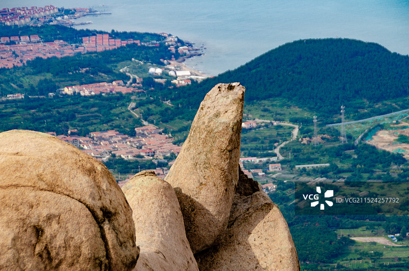 青岛崂山仰口天苑景区登山观海图片素材