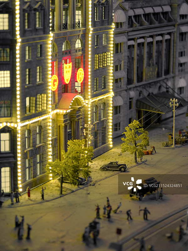 微缩世界下旧时的上海滩街头景观图片素材