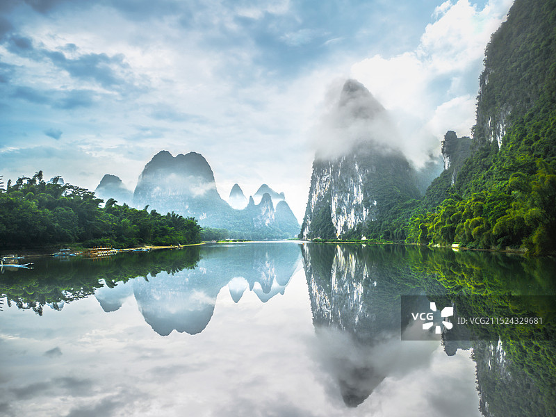 桂林阳朔三千漓中国山水人文度假区图片素材