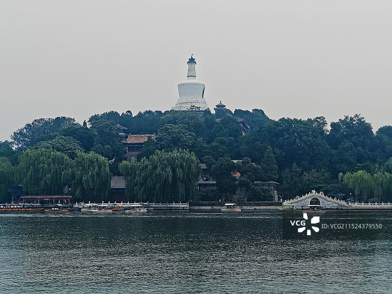 北海公园白塔图片素材