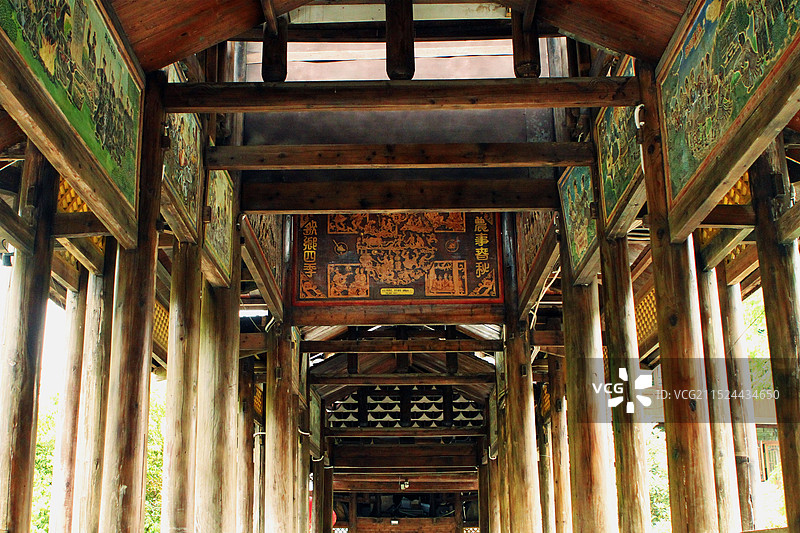 广州潮州木质老建筑图片素材